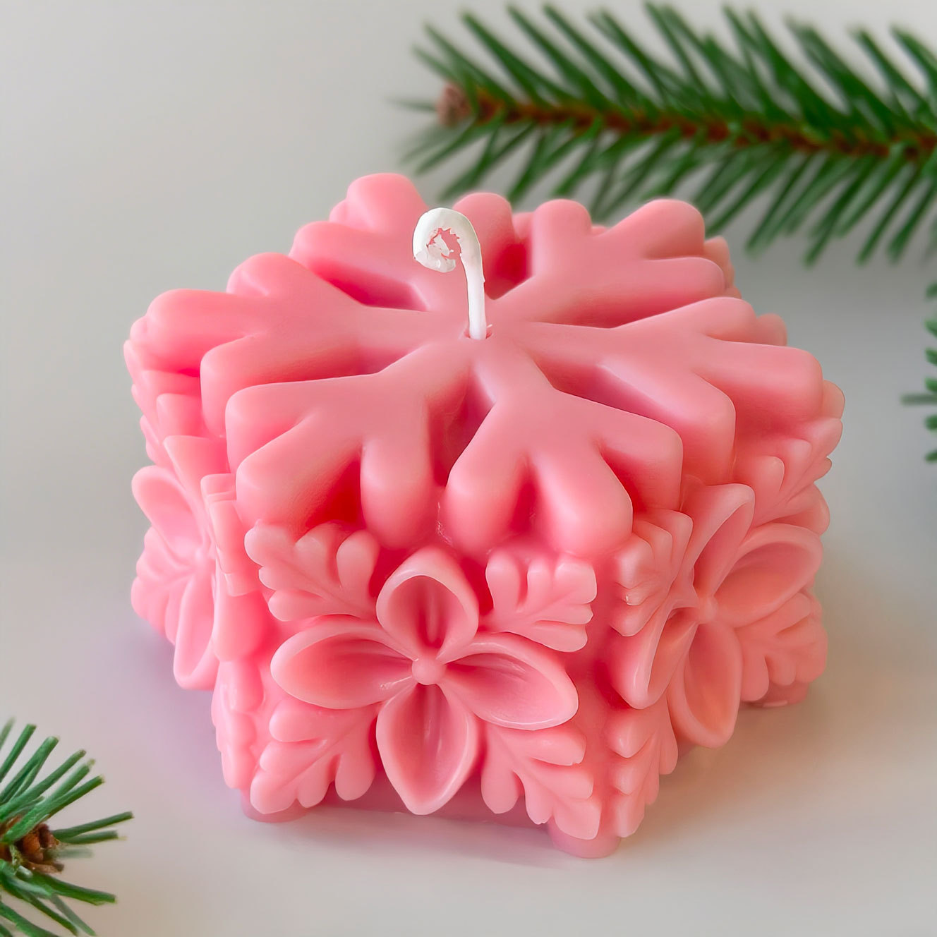 Christmas Snowflake Pillar Can - Soap Making Scents 评论和价格